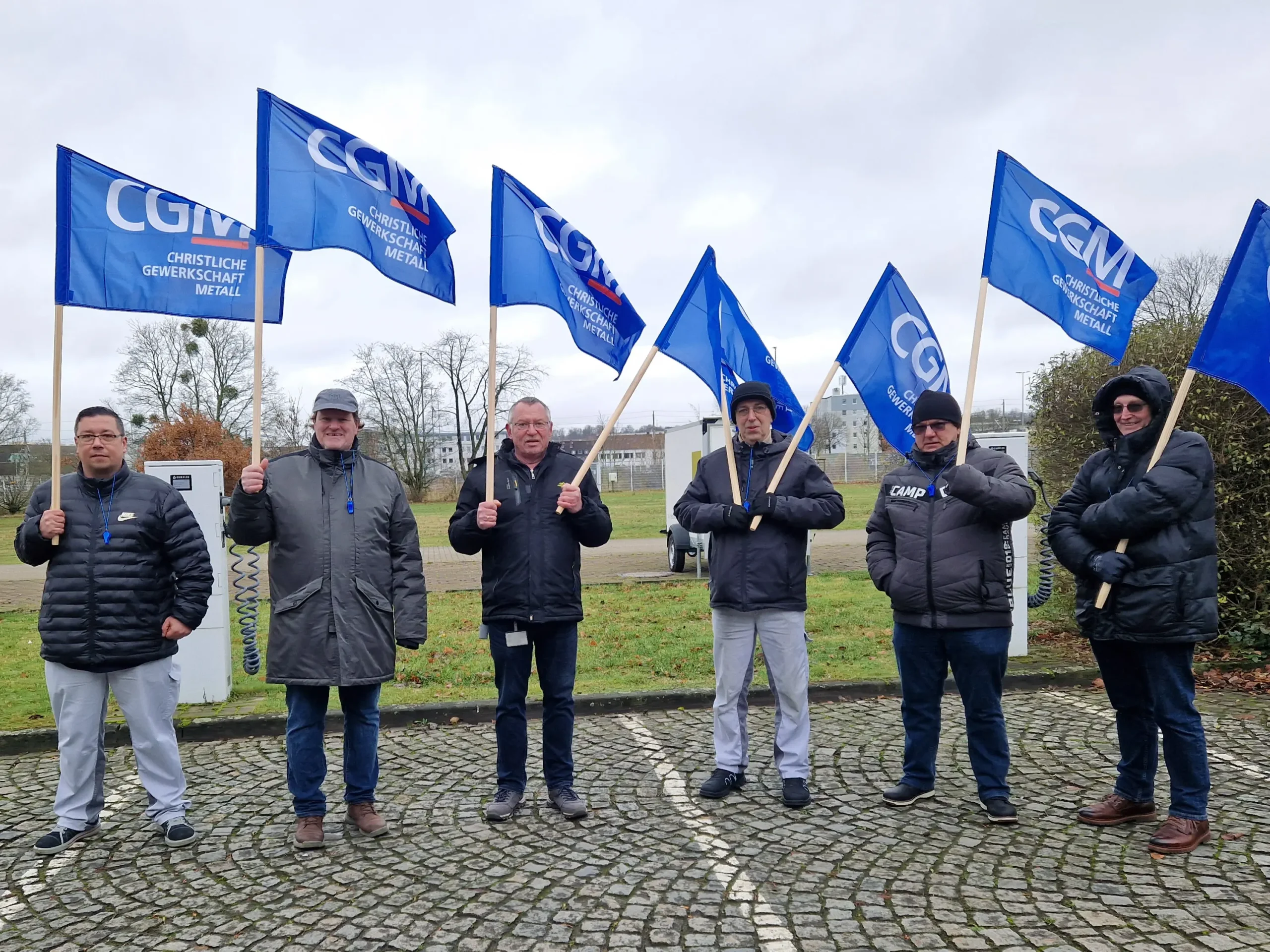 Wie im VW-Werk Wolfsburg nahmen Mitglieder der CGM an Warnstreiks und Kundegebungen teil.